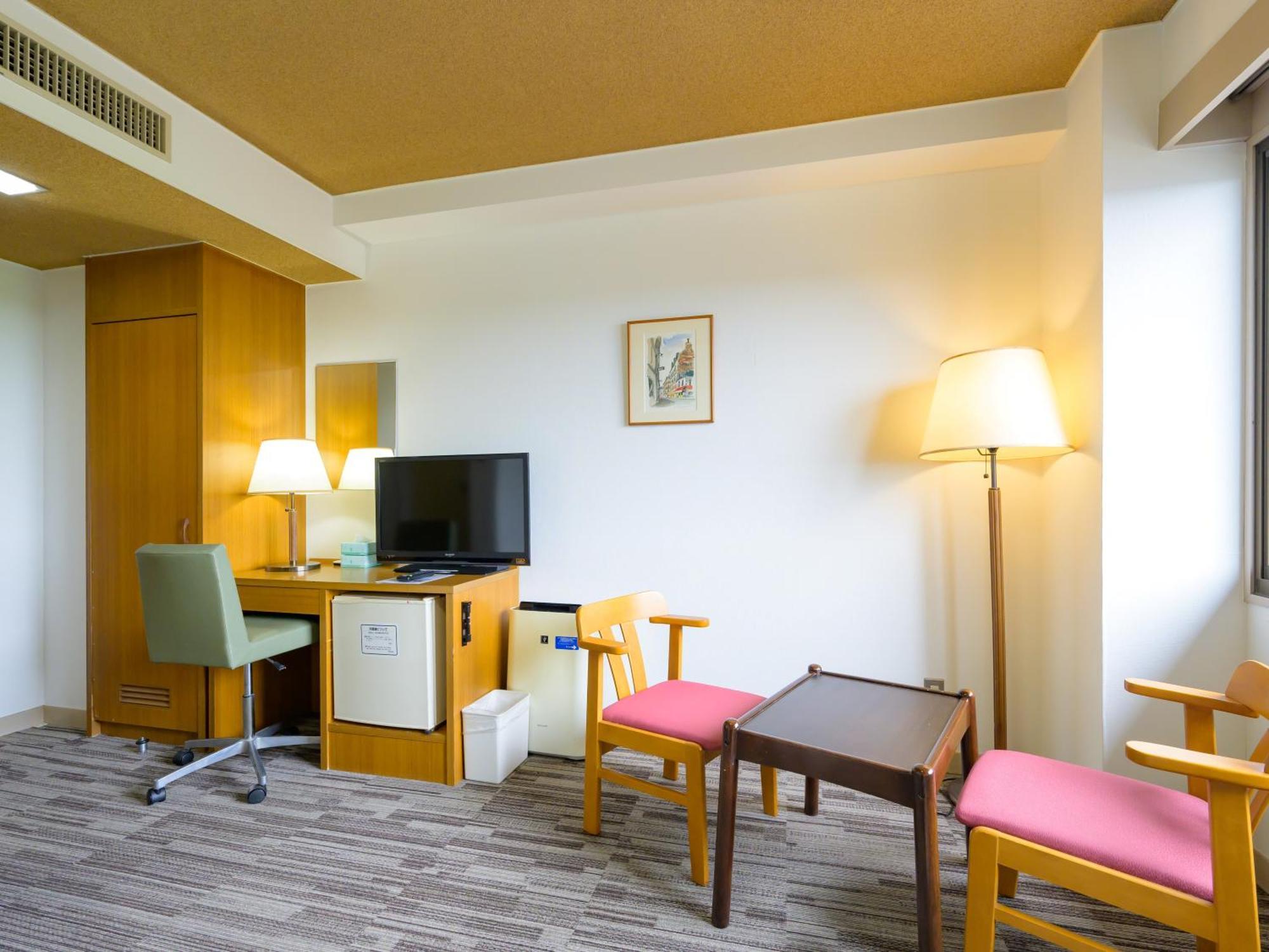 Hisai Green Hotel Цу Екстериор снимка